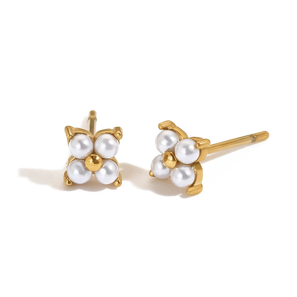 Pearl Clover Stud Earrings