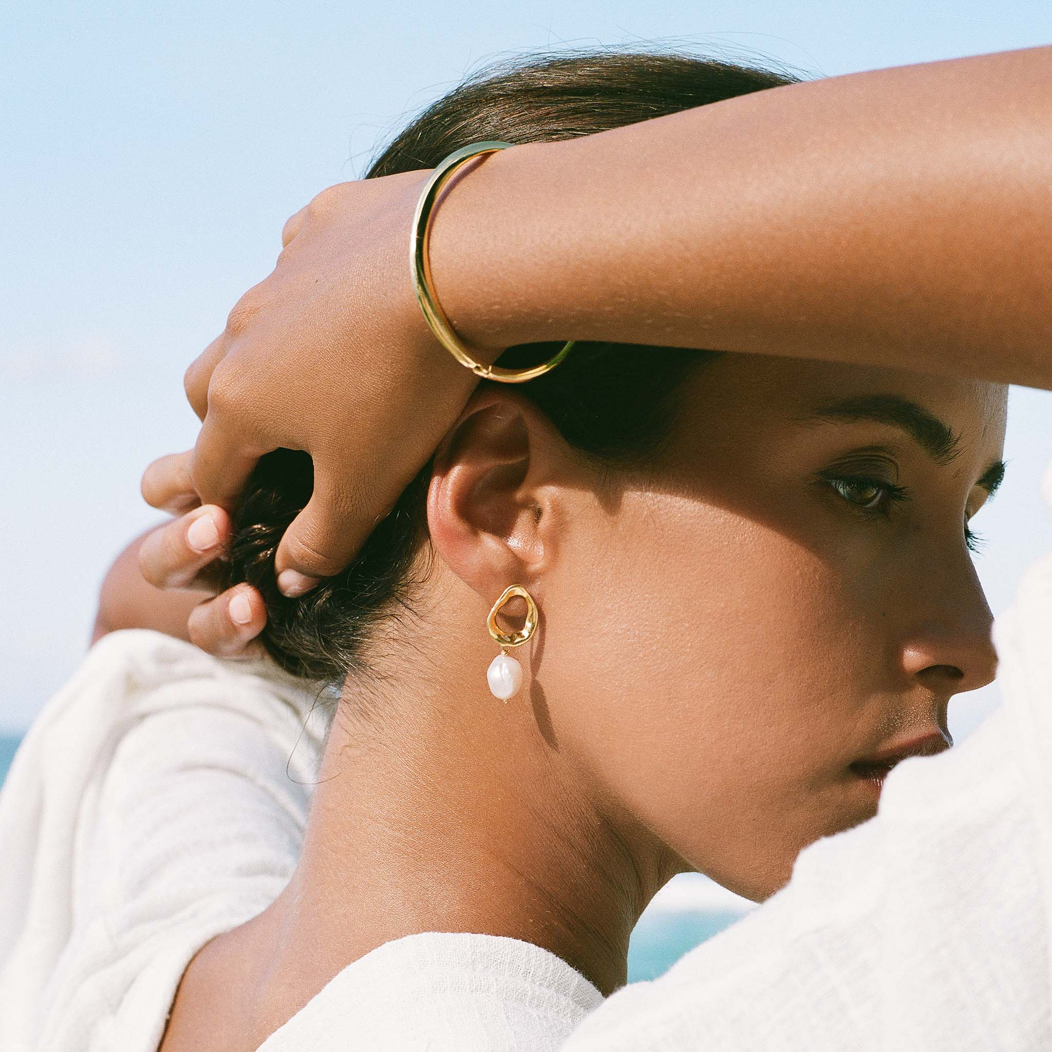 Aelia Gold Bangle