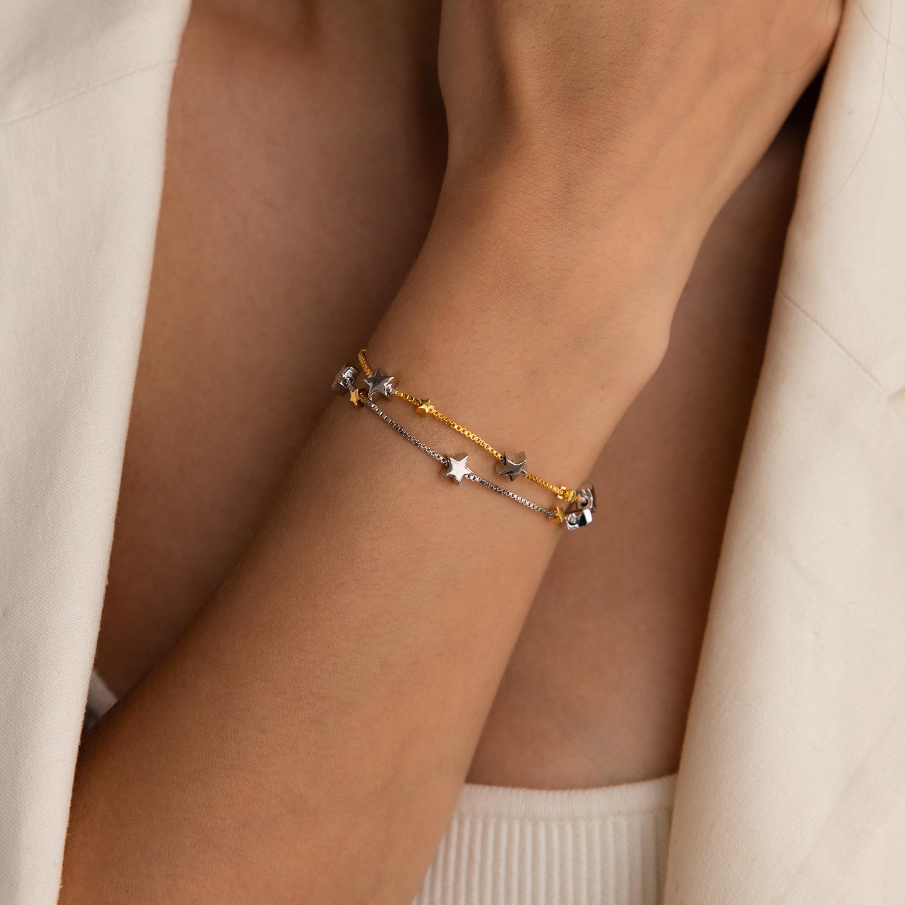  Madison Fero Mixed Metal / One Size Mixed Metal Stars Bracelet