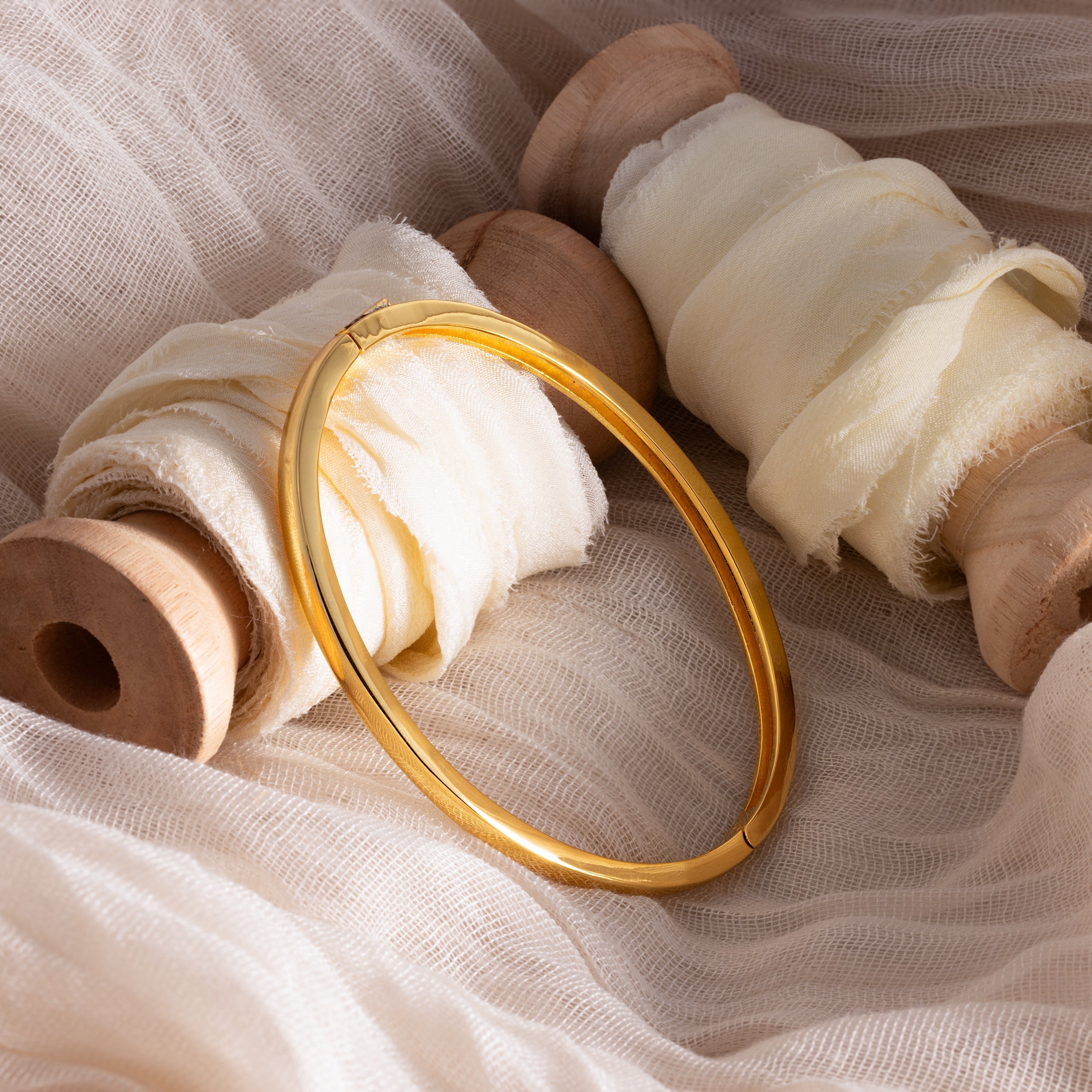 Amelia Classic Bangle