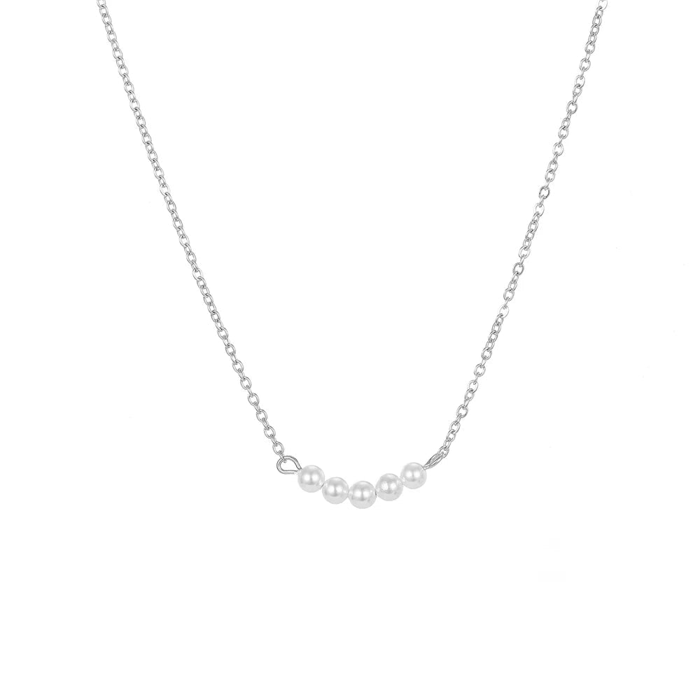 Danity Pearl Necklace